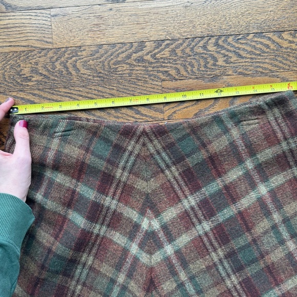 Ralph Lauren 100% Wool Vintage Green and Brown Plaid Skirt 10P - Picture 5 of 7